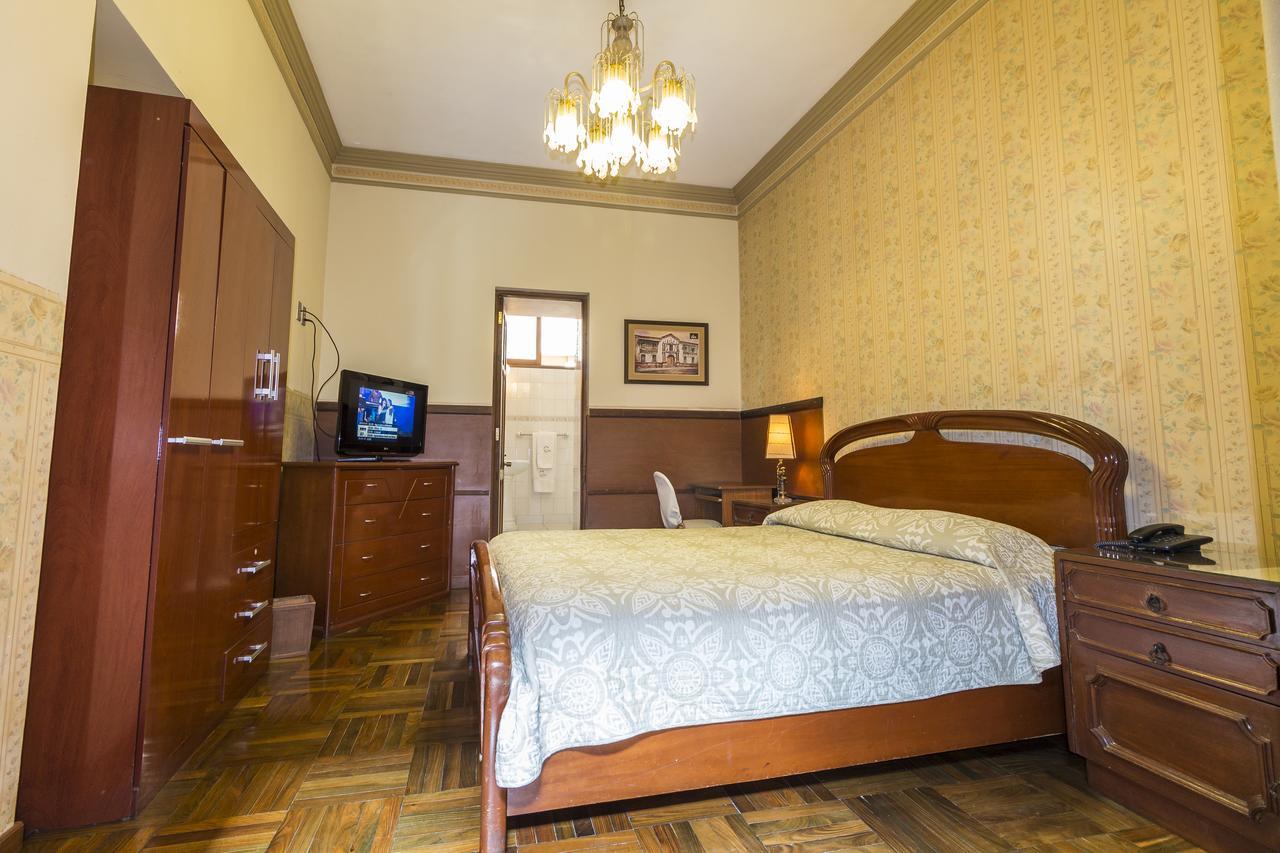 Capital Plaza Hotel Sucre Esterno foto