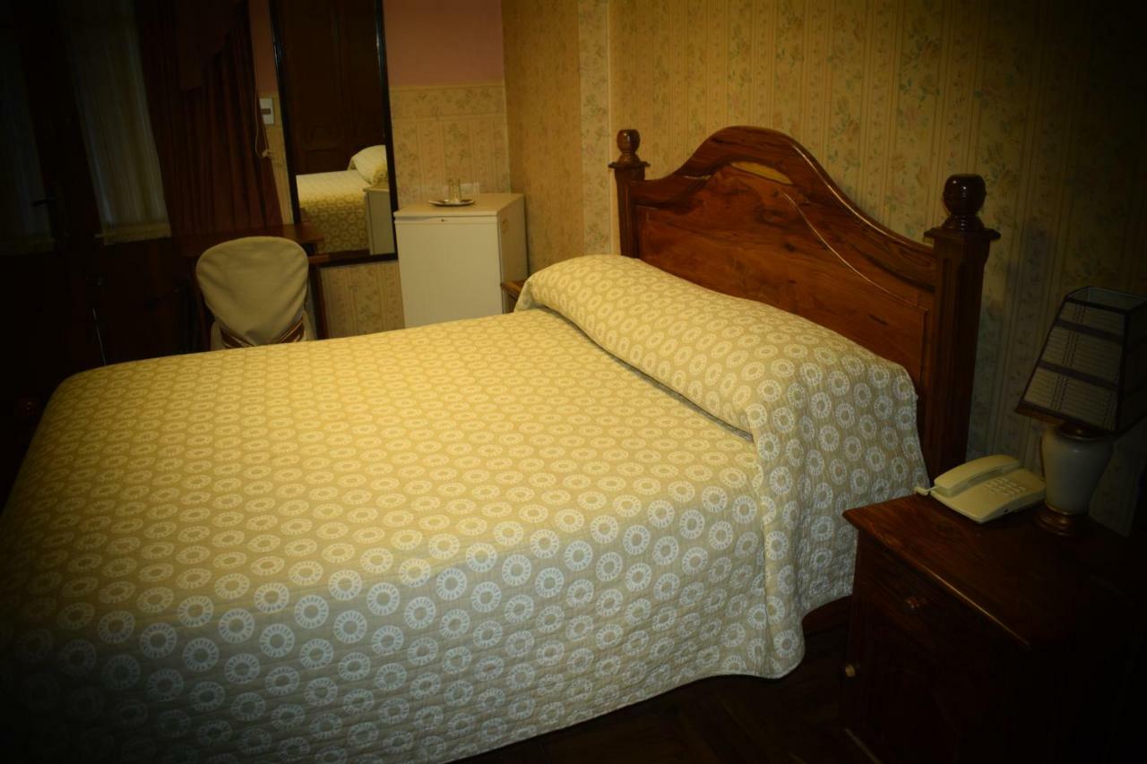 Capital Plaza Hotel Sucre Esterno foto